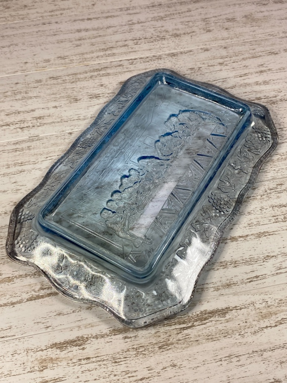 Vintage Tiara Exclusives Indiana Glass Last Supper Blue Bread Tray Platter 11x7 - Picture 7 of 8